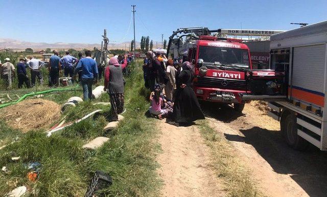 Sulama Kuyusuna Devrilen Traktörün Sürücüsü Öldü