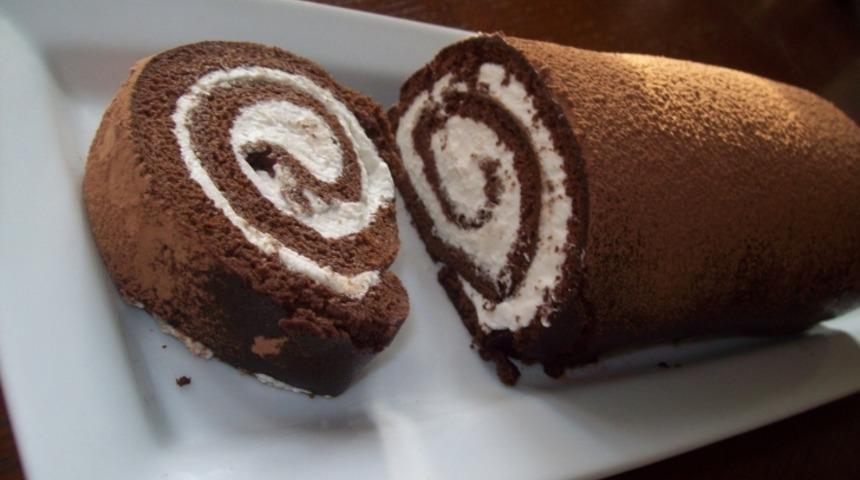 Çikolatalı Rulo Pasta