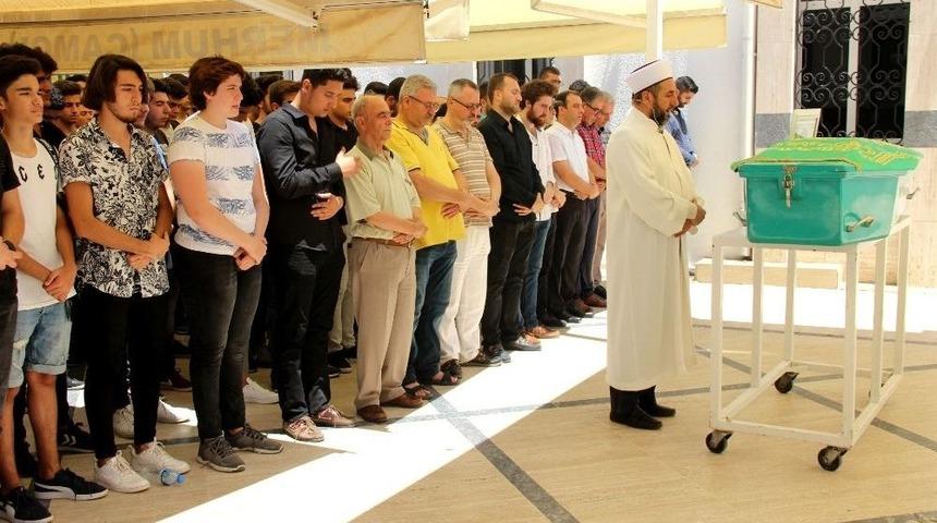 Kazada &Ouml;len Liseli Son Yolculuğuna Uğurlandı