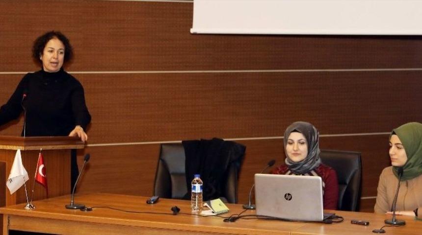 Rektör Yardımcısından "yurt Dışı" Önerisi