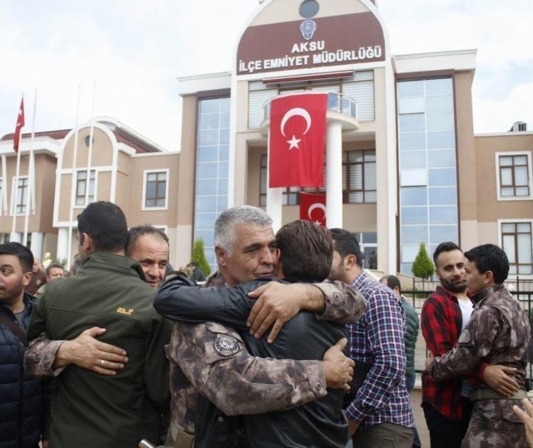 P&ouml;h&rsquo;ler Antalya&rsquo;dan Afrin&rsquo;e Tekbirler Ve Dualarla Uğurlandı