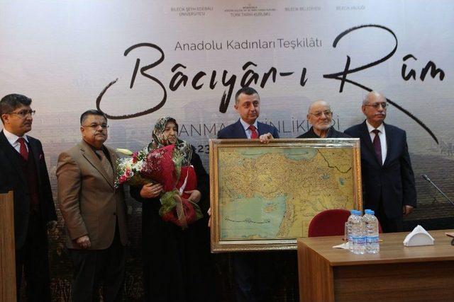 Anadolu Kadınları Teşkilatı Bâcıyân-ı Rûm Sempozyumu Başladı
