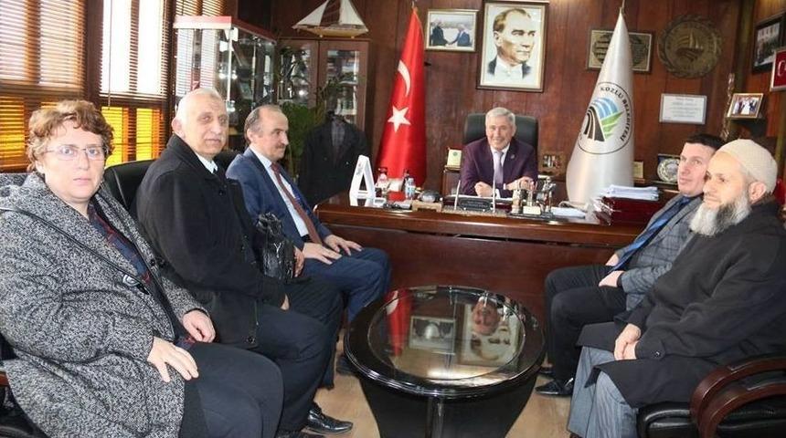 Yılmaz, Sahil Yolundaki &Ccedil;alışmaları İnceledi