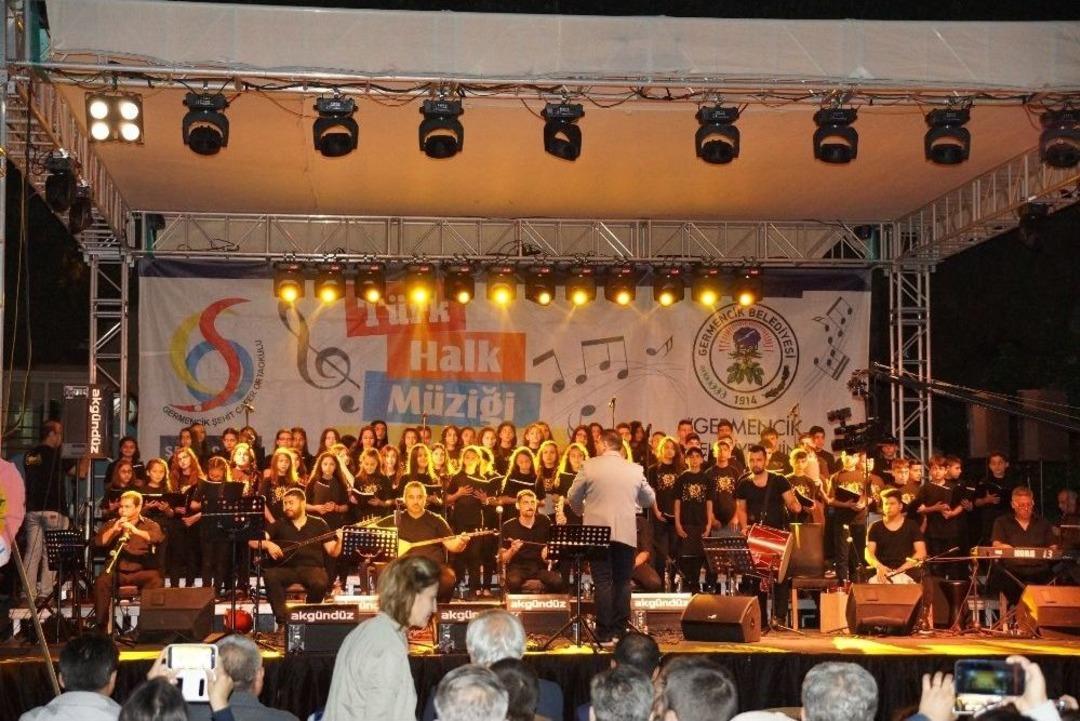 Germencik Halk M&uuml;ziğine Doydu