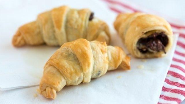 Çikolatalı Pratik Kruvasan