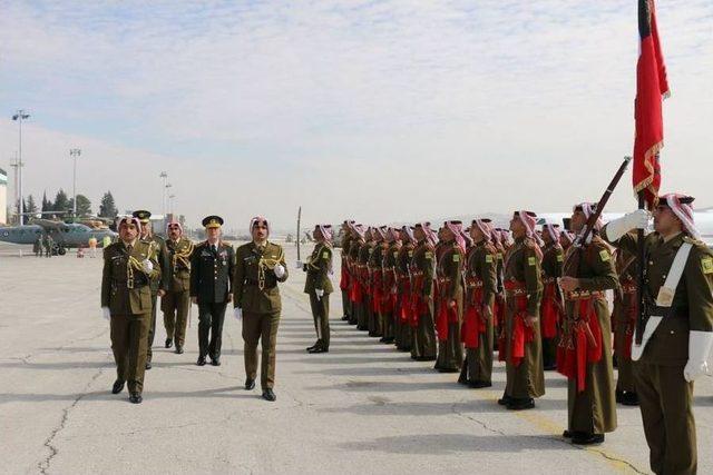 Genelkurmay Başkanı Akar &Uuml;rd&uuml;n&rsquo;&uuml; Ziyaret Etti 1