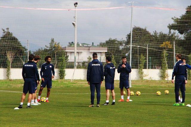 Antalyaspor’da Yüzler Gülüyor