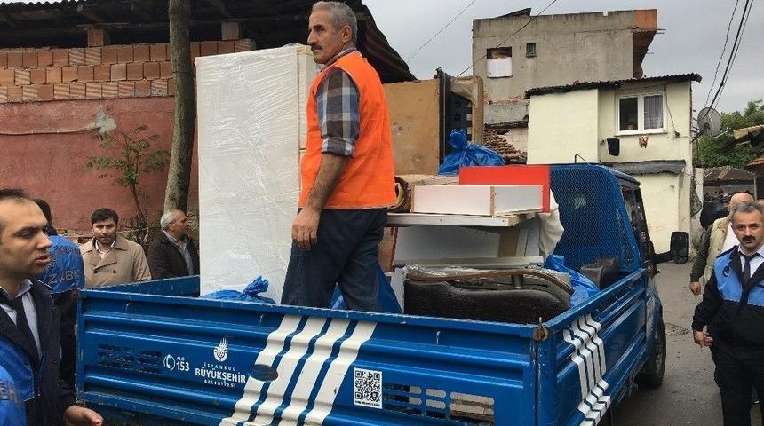 Sarıyer&rsquo;de Uyuşturucu Zulası Olarak Kullanılan 8 Ka&ccedil;ak Yapı Ve Metruk Bina Yıkıldı