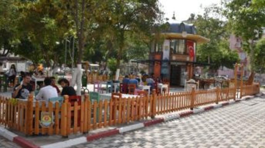 Kitap Kafe Okurların Buluşma Mekanı Oldu