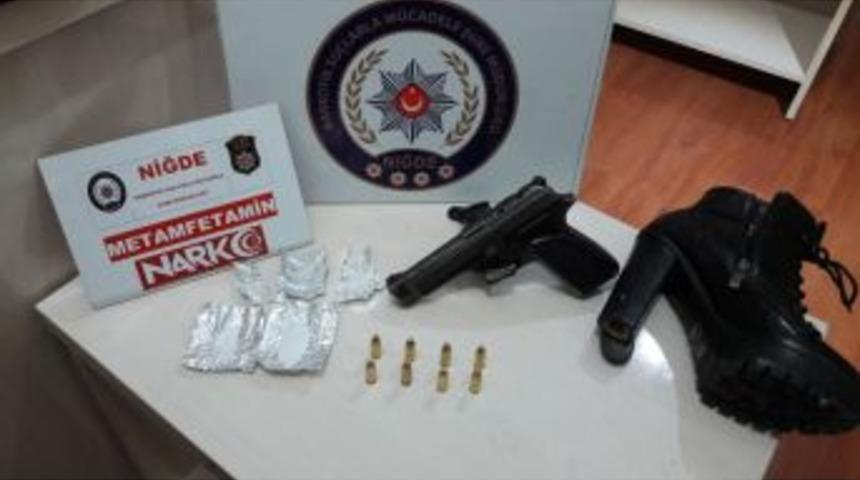 Uyuşturucunun Bulunduğu Yer Polis Ekiplerini Şaşırttı