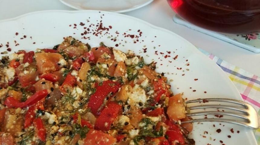 Tok Tutar; Yulaflı Sebze Sepeti