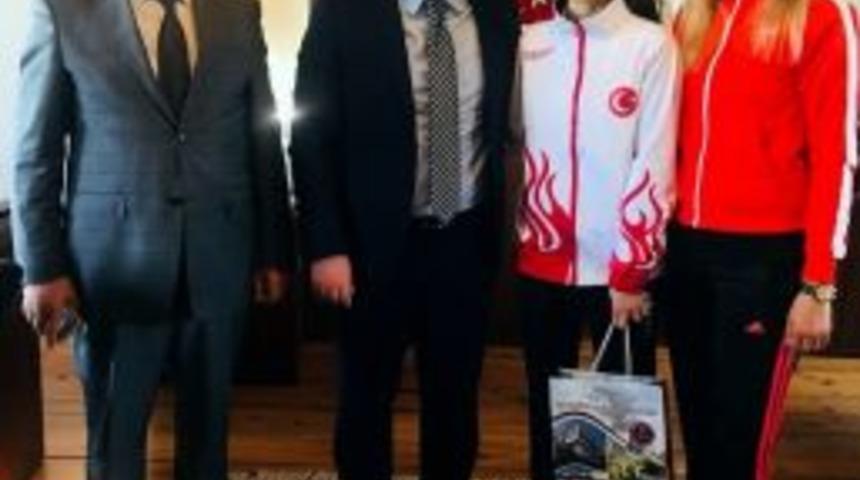 Şampiyon Ceyda Mudanya&rsquo;nın Gururu Oldu