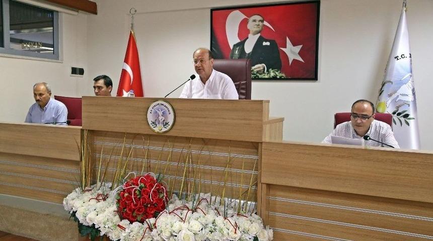 Efeler Belediyesi&rsquo;nden Basketbola 100 Bin Tl&rsquo;lik Destek