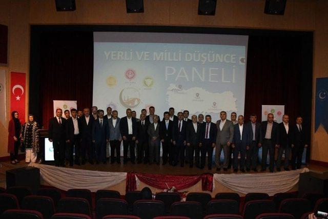 “yerli Ve Mili Düşünce” Paneli Düzenlendi