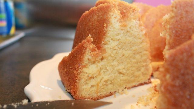 Yumuşacık Limonlu Kek