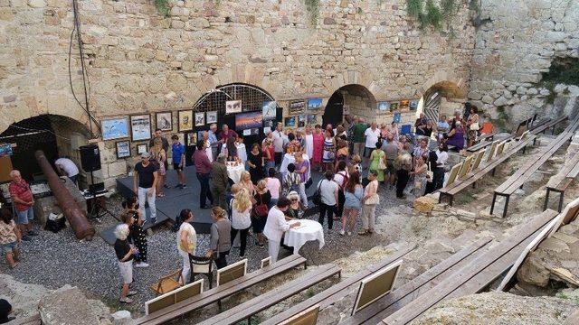 Foça’da, Hayatını Kaybeden Ressam İçin Sergi Vefası 1