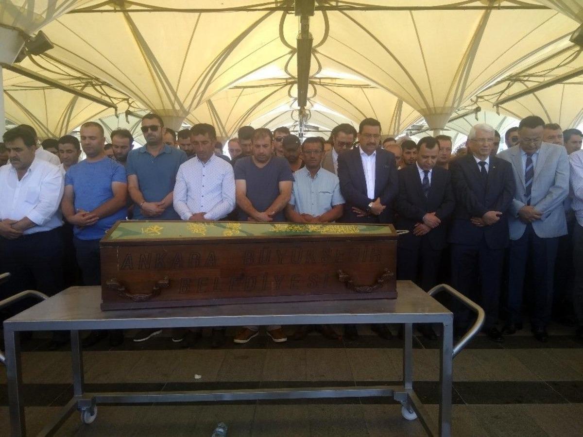 Sivas&rsquo;taki Kazada &Ouml;len Aynı Aileden 5 Kişi Ankara&rsquo;da Defnedildi