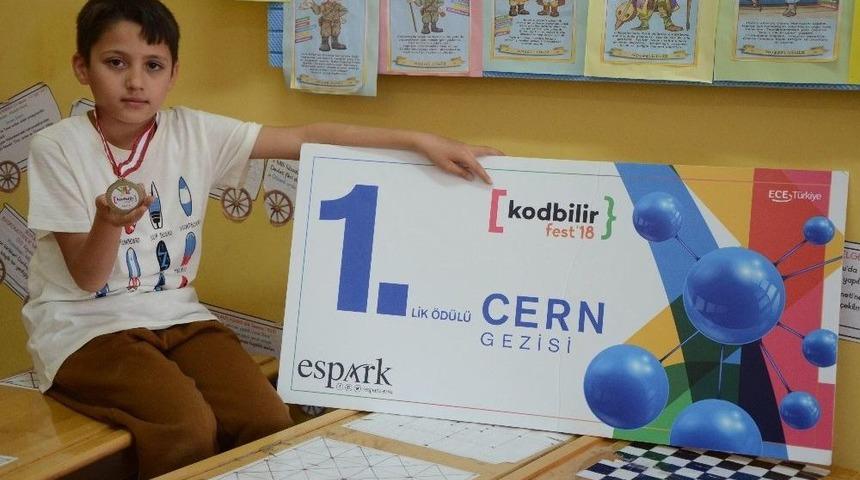 Minik &Ouml;mer İsvi&ccedil;re Yolcusu