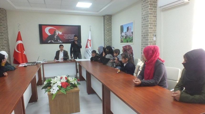 Malazgirt&rsquo;te &lsquo;halk&rsquo; Toplantısı