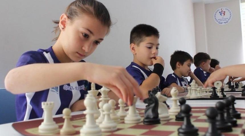 Gebze&rsquo;nin Yaz Okullarında Eğitimler Başladı