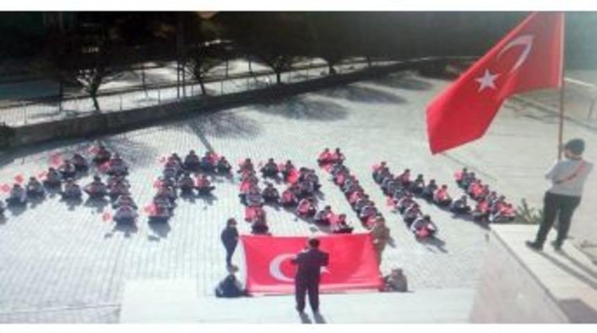 Yozgat&rsquo;ta &Ouml;ğrenciler Okul Bah&ccedil;esinde &rsquo;afrin&rsquo; Yazıp T&uuml;rk Bayrağı A&ccedil;tı