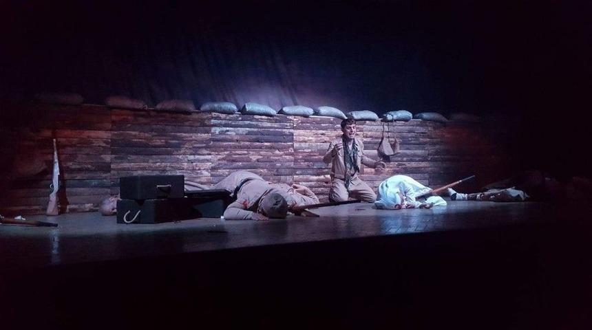 G&uuml;ld&uuml;rd&uuml;ler, Ağlattılar Sezonu Kapattılar