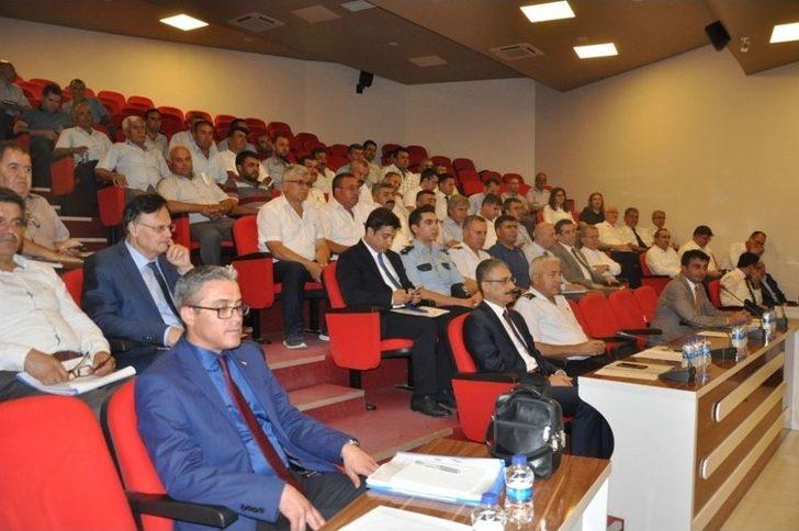 Vali Güvençer Sarıgöl Muhtarlarını Diledi G1