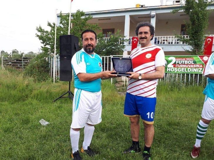 Gevaş’ta 2. Dostluk Futbol Turnuvası Start Aldı G2