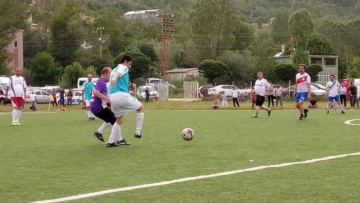 Gevaş’ta 2. Dostluk Futbol Turnuvası Start Aldı G5