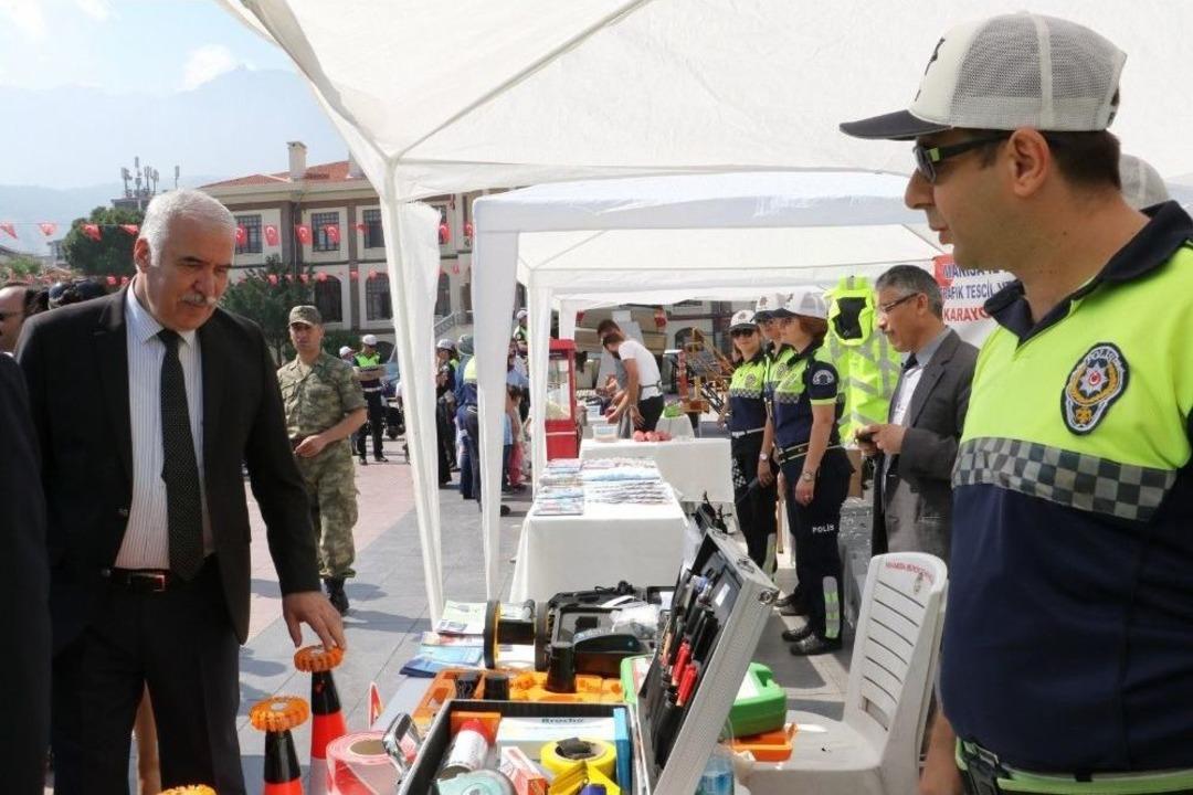 Manisalı &Ccedil;ocuklara Trafik Eğiitmi