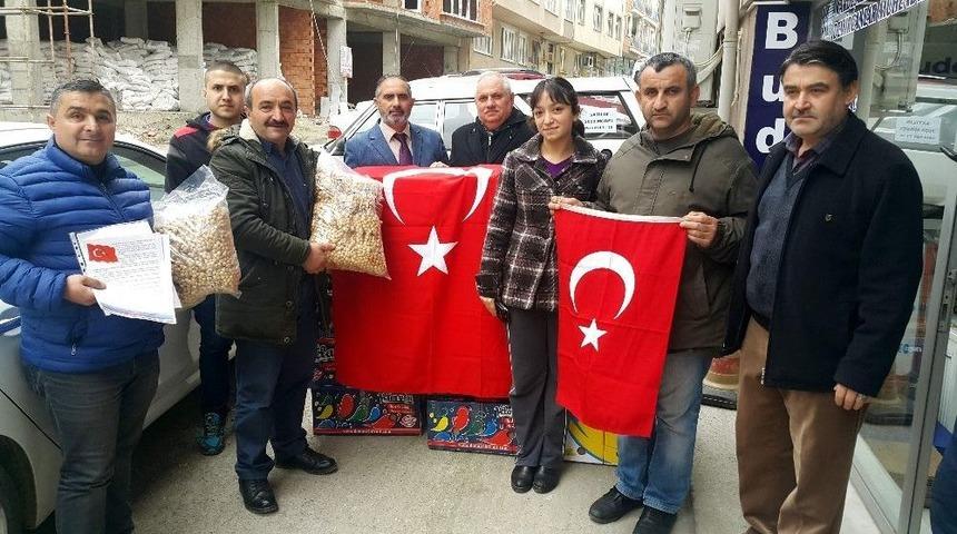 Afrin&rsquo;de Savaşan Mehmet&ccedil;iğe Sinop&rsquo;tan Fındık
