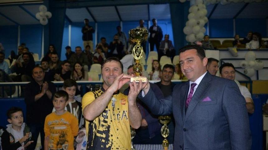 Başkan Bakıcı Voleybol Turnuvası Final Ma&ccedil;ına Katıldı