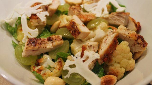 Tavuklu ve Karnabaharlı Salata