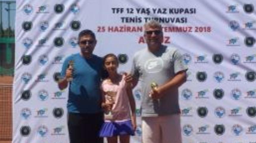 Adıyamanlı Tenis&ccedil;i Turnuvada Şampiyon Oldu