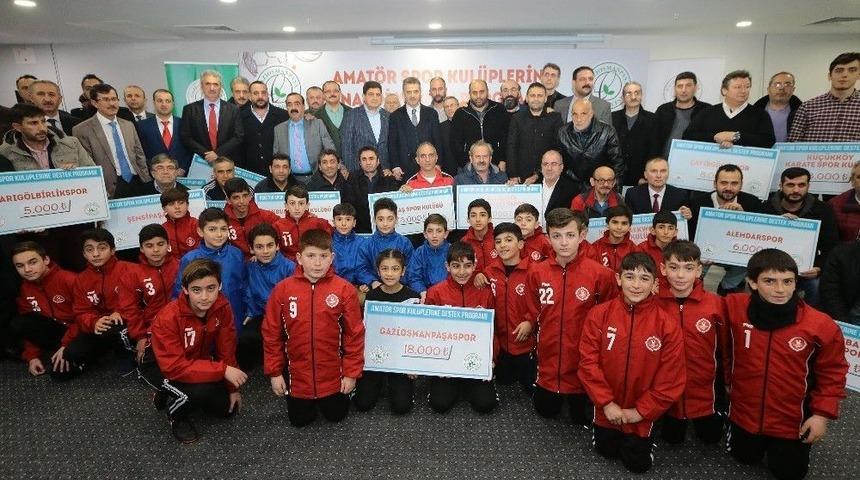 Gaziosmanpaşa Belediyesi&rsquo;nden Spor Kul&uuml;plerine 200 Bin Lira Nakdi Yardım