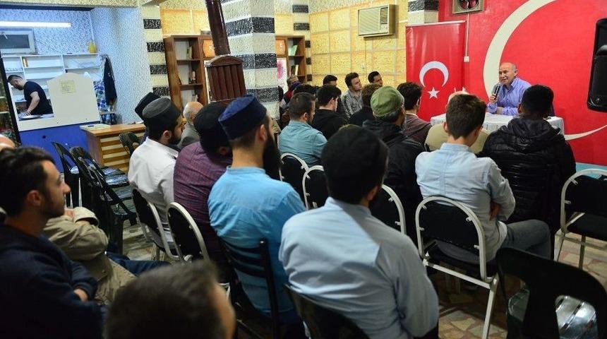 Kıraathanelerde K&uuml;lt&uuml;rel D&ouml;n&uuml;ş&uuml;m Devam Ediyor