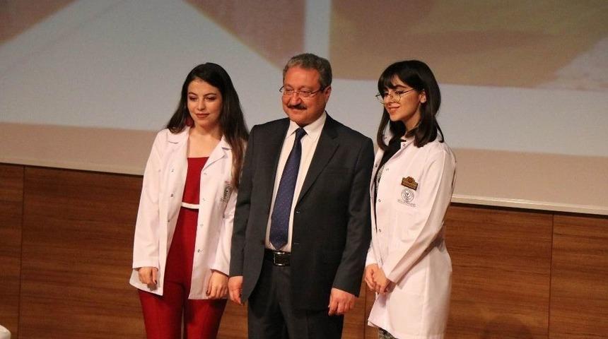 Geleceğin Eczacıları ‘beyaz’ Önlüklerini Giydi