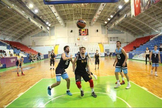 İnönü Üniversitesi Ünilig Basketbolda 3. Oldu