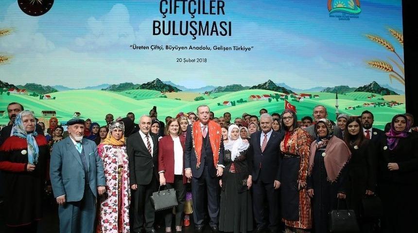 Ağrılı &Ccedil;ift&ccedil;iler Cumhurbaşkanlığı K&uuml;lliyesinde