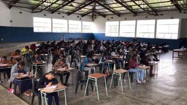 G&uuml;ney Afrika &Uuml;lkesinde &Ouml;ğrenciler T&uuml;rk &Uuml;niversitesi İ&ccedil;in Yarışıyor 1