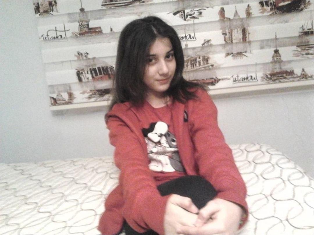 İntihar Eden Gen&ccedil; Kız Son Yolculuğuna Uğurlandı