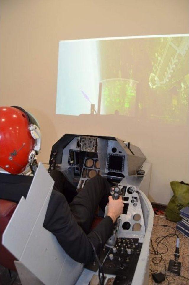&Uuml;niversiteli Gen&ccedil;lerin F-16 Hayali Ger&ccedil;ek Oldu 2