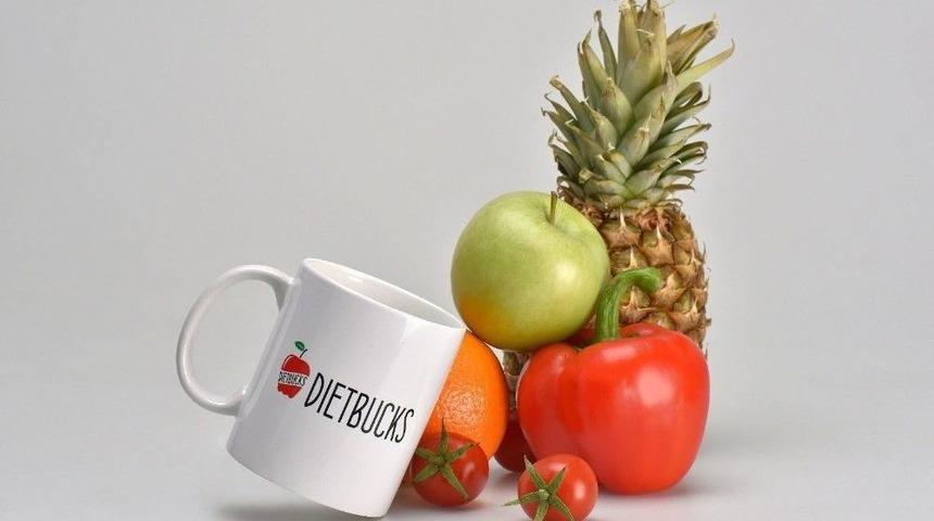 &Uuml;niversite &Ouml;ğrencilerinin &rsquo;dietbucks&rsquo; Projesine T&uuml;giad&rsquo;dan &Ouml;d&uuml;l