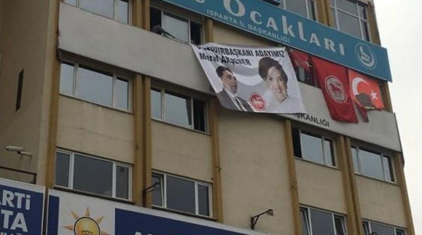 Isparta&rsquo;da Pankart "kumpası"