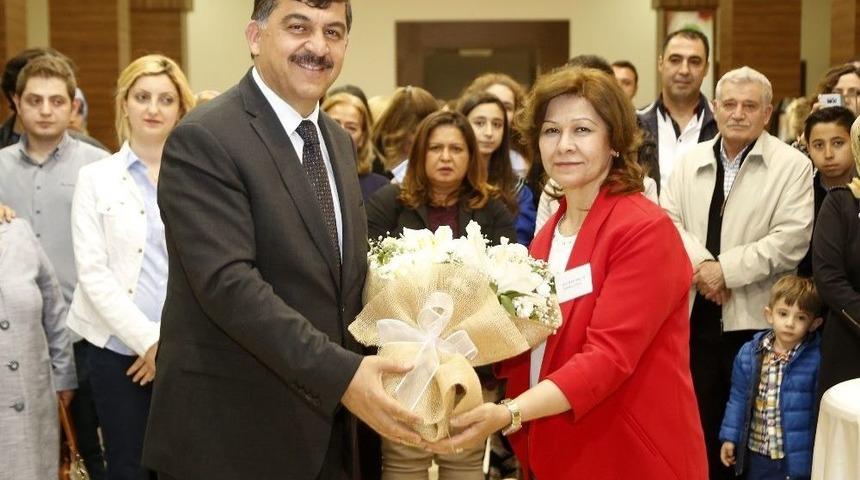 Renkli Umutlar At&ouml;lyesi H&uuml;nerlerini Sergiledi