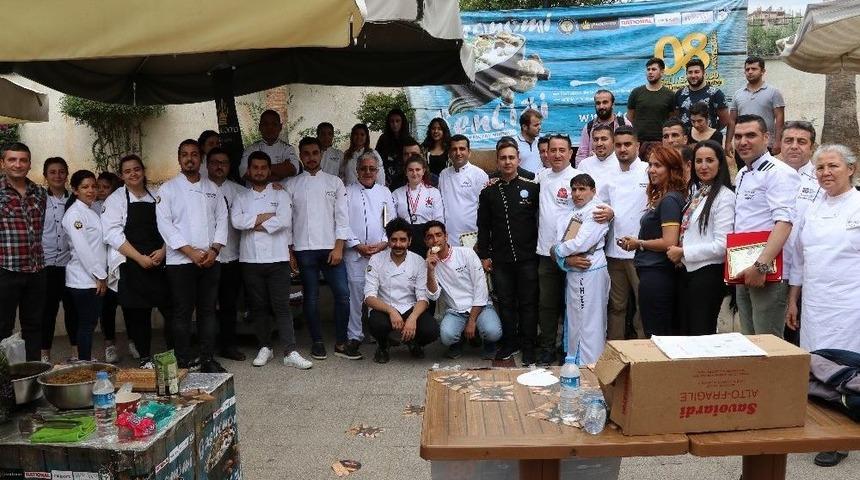 Toros &Uuml;niversitesi&rsquo;nde Gastronomi Şenliği