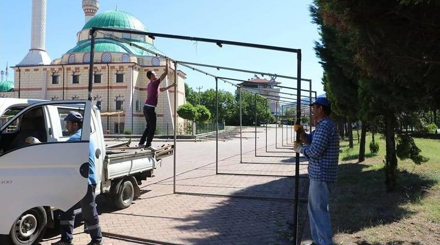 Devrek’te Yaz Şenlikleri Stantları Kurulmaya Başlandı