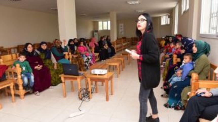 Sağlıklı Anne Ve Sağlık Bebek İ&ccedil;in Eğitimler Devam Ediyor