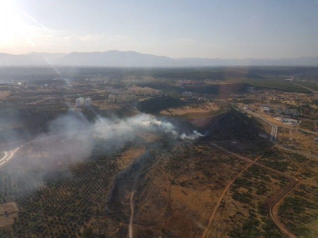 Antalya’da Makilik Alanda Çıkan Yangın Korkuttu