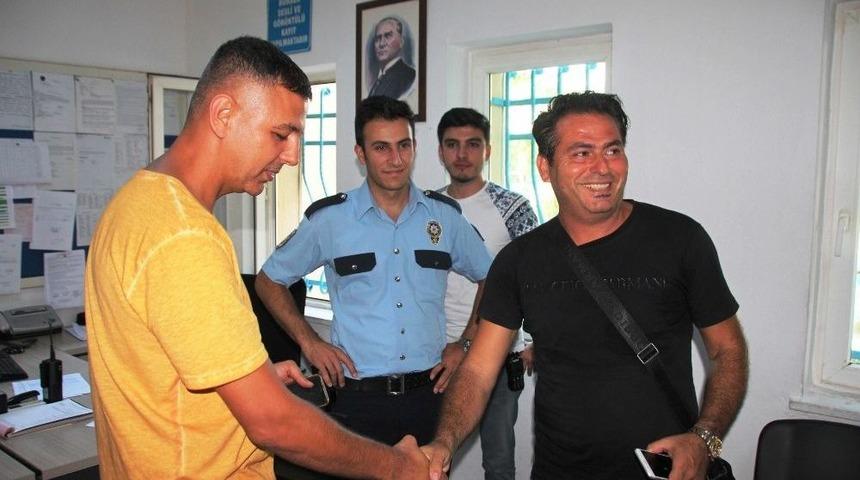 Bankaya Para Yatırmaya Giderken 20 Bin Tl Buldu